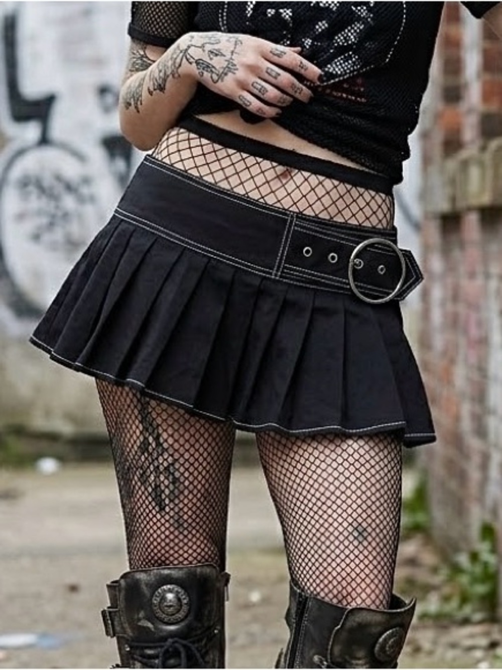 NEW Size L Romwe Black Belted Buckle Contrast Stitch Pleated Micro Mini Skirt